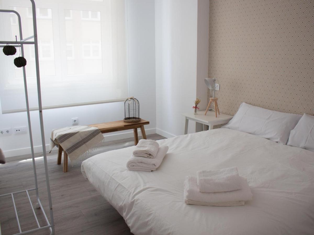 Housingcoruna Riazor Playa A Coruña Exteriör bild